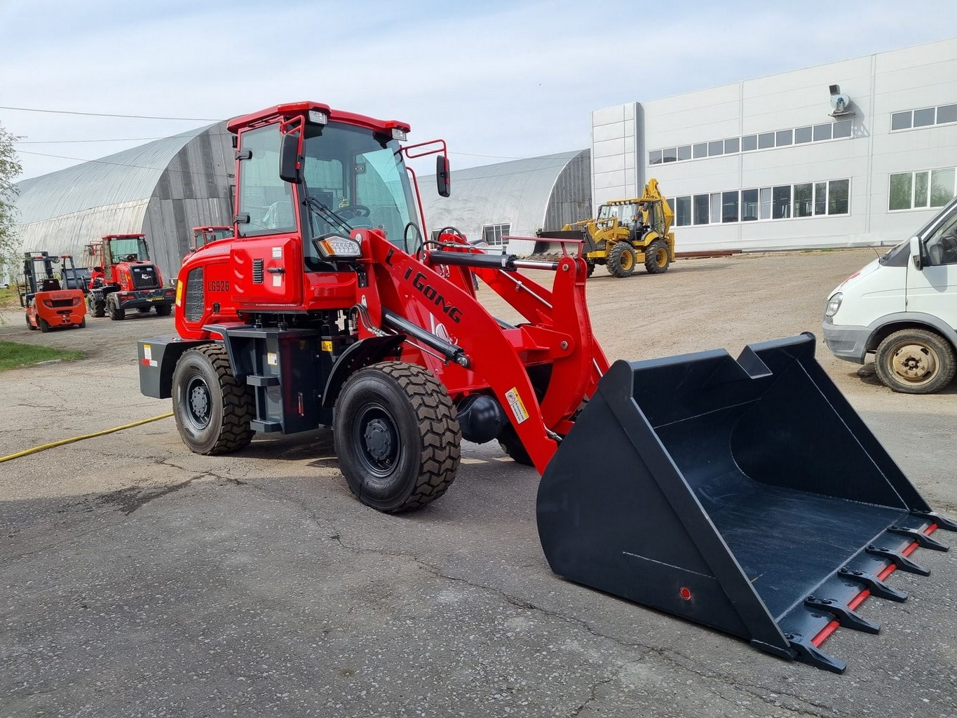Фронтальный погрузчик LAIGONG LG926 (4)